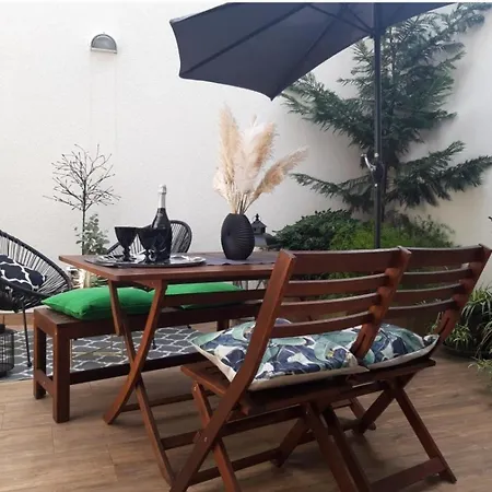 Arena Center Apartment *