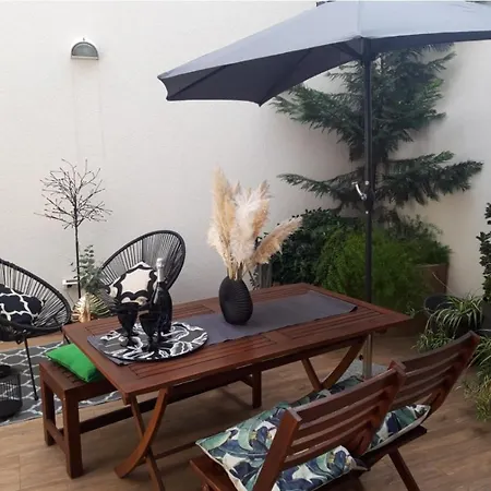 Arena Center Apartment *