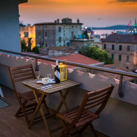 Arena Center Apartment *